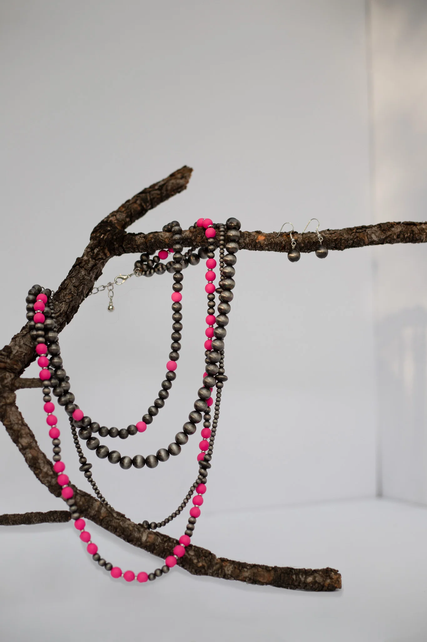 Pink Saloon Western Layered Necklace & Earring Set - Image 4